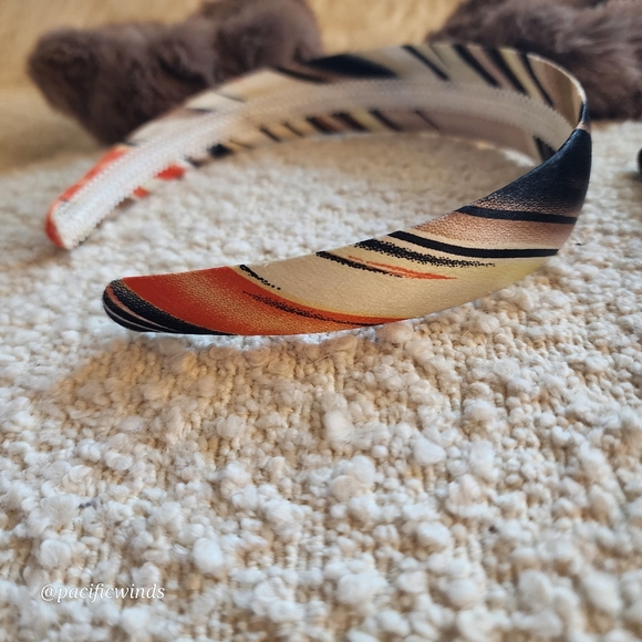 NWOT 3 HEADBANDS & 2 HAIR TIES - Picture 4 of 8